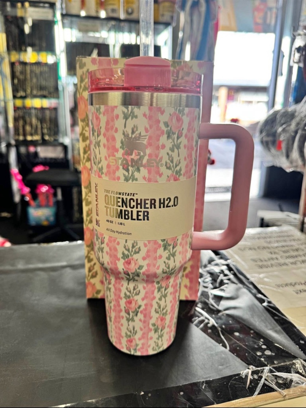 Stanley Pink Floral Quencher H2.0 Tumbler with Handle
